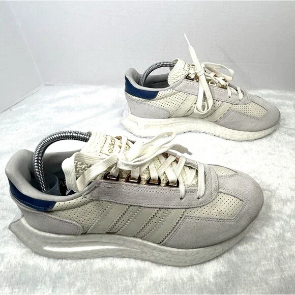 Adidas Original Retropy E5 Off White Grey Women's Size 9.5 Athletic Shoes GX1812 - Picture 2 of 7